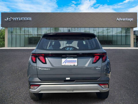 2025 Hyundai Tucson SE