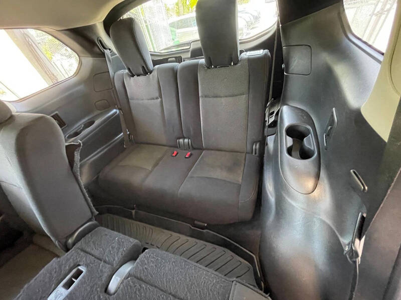 2017 Nissan Pathfinder SV