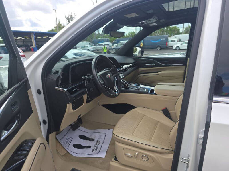 2024 Cadillac Escalade Premium Luxury