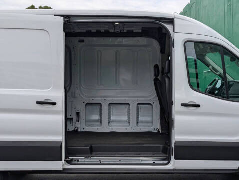 2025 Ford Transit 250