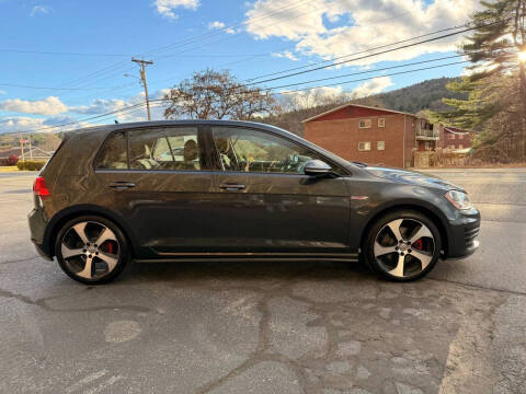 2017 Volkswagen Golf GTI S