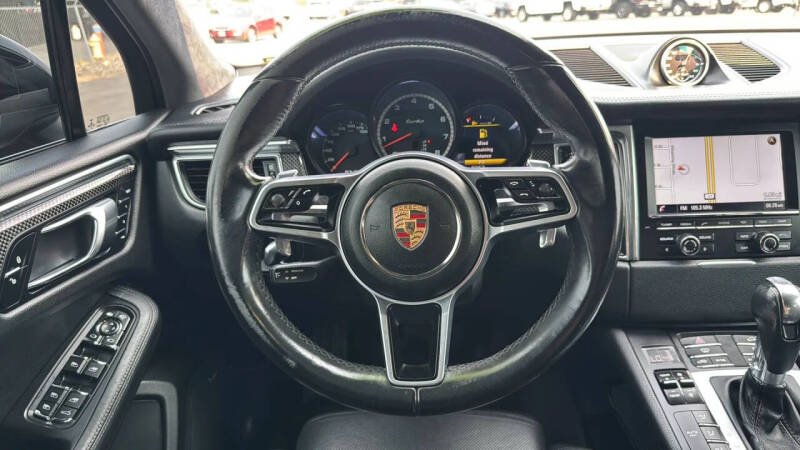 2015 Porsche Macan Turbo