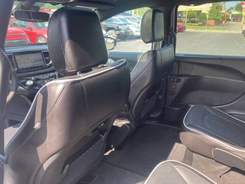 2025 Chrysler Pacifica Limited