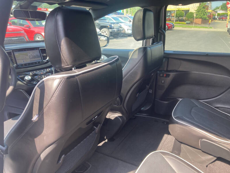 2025 Chrysler Pacifica Limited