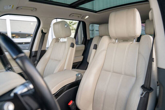 2017 Land Rover Range Rover 11