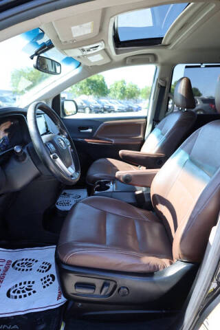 2017 Toyota Sienna Limited 7-Passenger