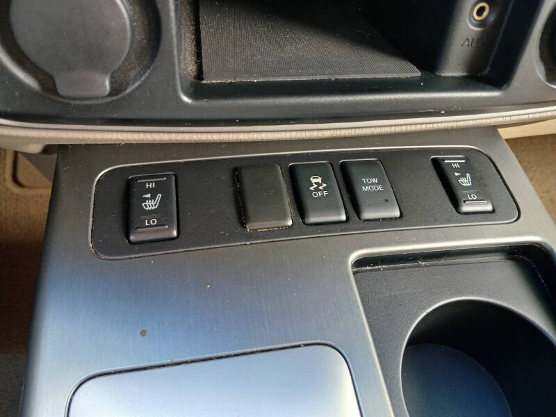 2012 Nissan Armada SL