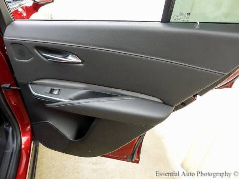 2023 Cadillac XT4 Premium Luxury