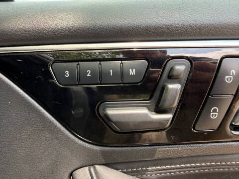 2018 Infiniti QX30 Premium