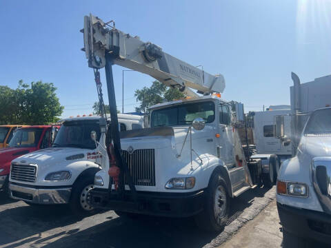 1999 International 9400 for sale at Connect Truck and Van Center in Indianapolis IN