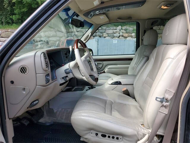 2000 Cadillac Escalade for sale at Bowman Auto Center in Clarkston, MI