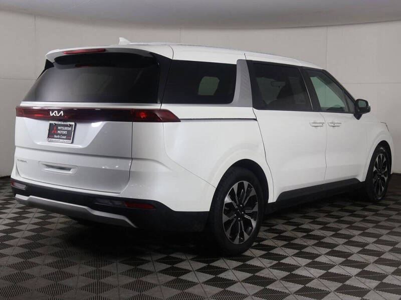 2023 Kia Carnival EX