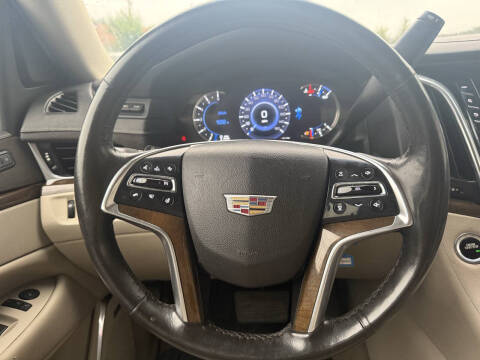 2018 Cadillac Escalade ESV Luxury