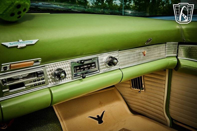 1956 Ford Thunderbird