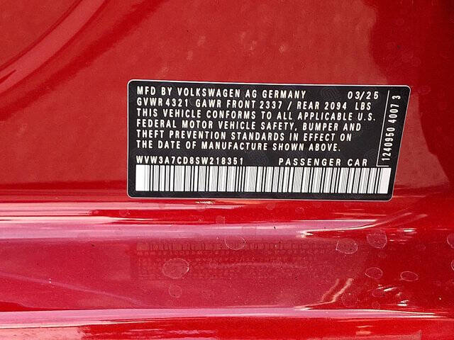 2025 Volkswagen Golf GTI SE