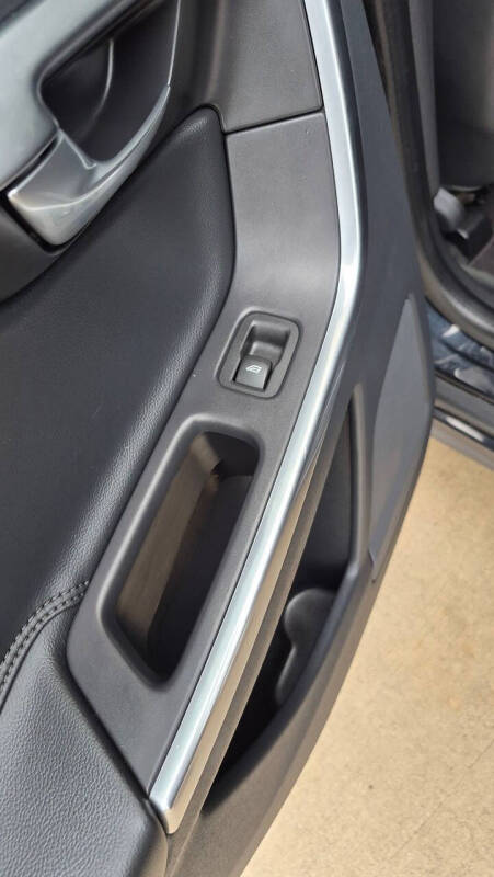 2015 Volvo XC60 T5 Drive-E Premier