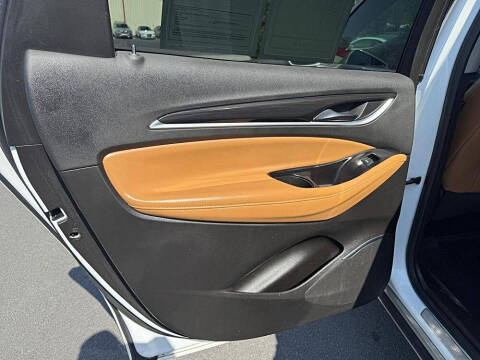 2020 Buick Enclave Essence