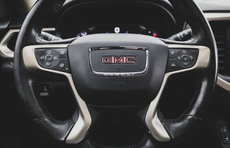 2017 GMC Acadia Denali