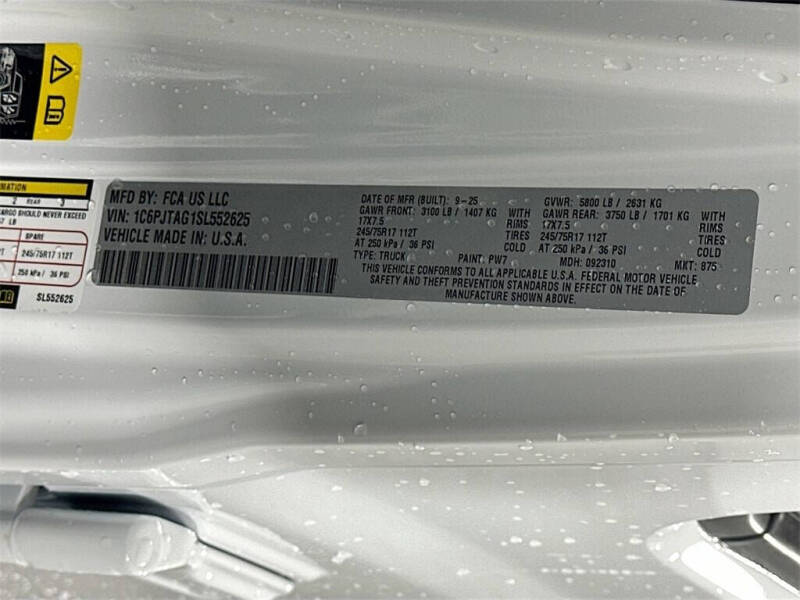 2025 Jeep Gladiator Sport