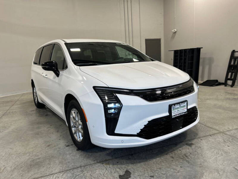 2027 Chrysler Pacifica Select