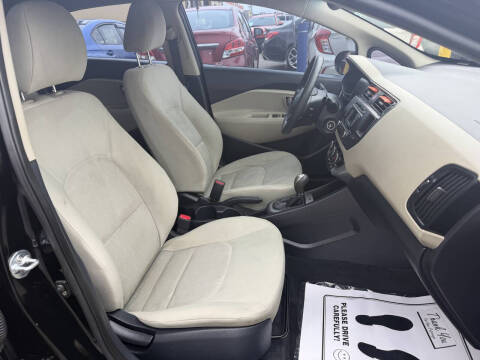 2013 Kia Rio 5-Door LX