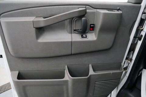 2022 GMC Savana 2500