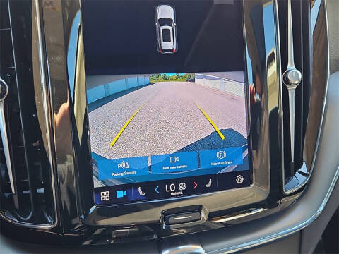 2023 Volvo XC60 B5 Core