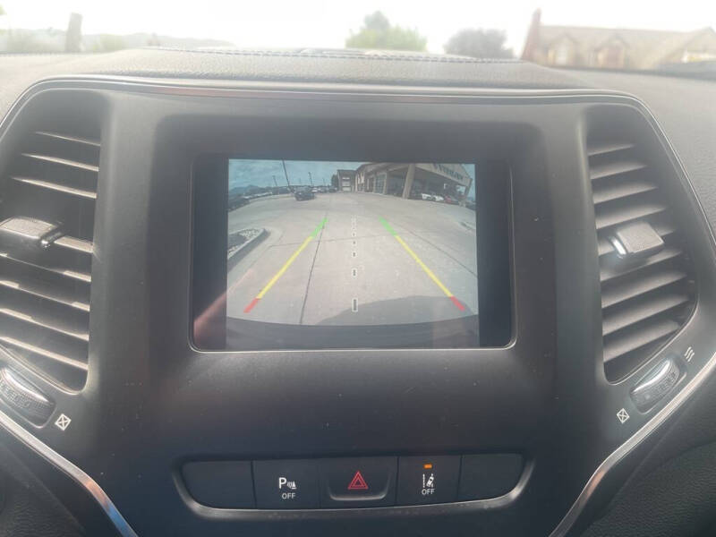 2021 Jeep Cherokee Altitude