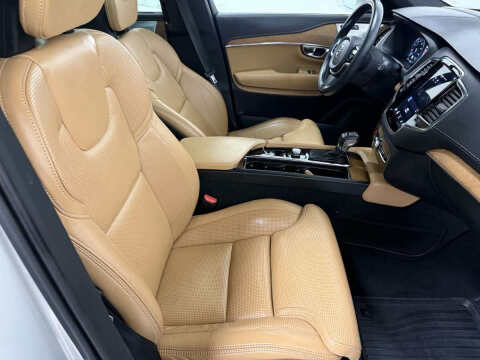 2020 Volvo XC90