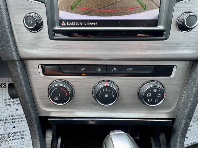 2017 Volkswagen Golf TSI S