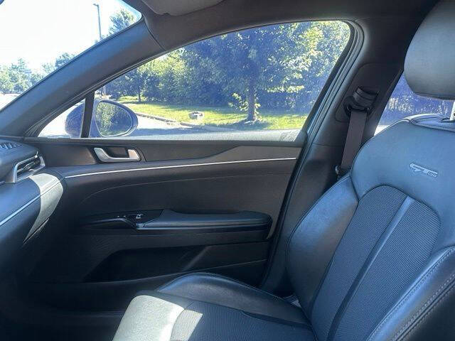 2022 Kia K5