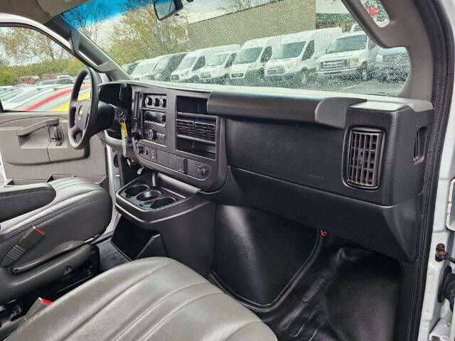 2017 Chevrolet Express 2500