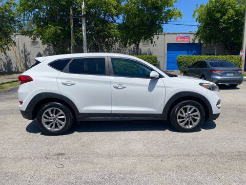 2016 Hyundai Tucson SE