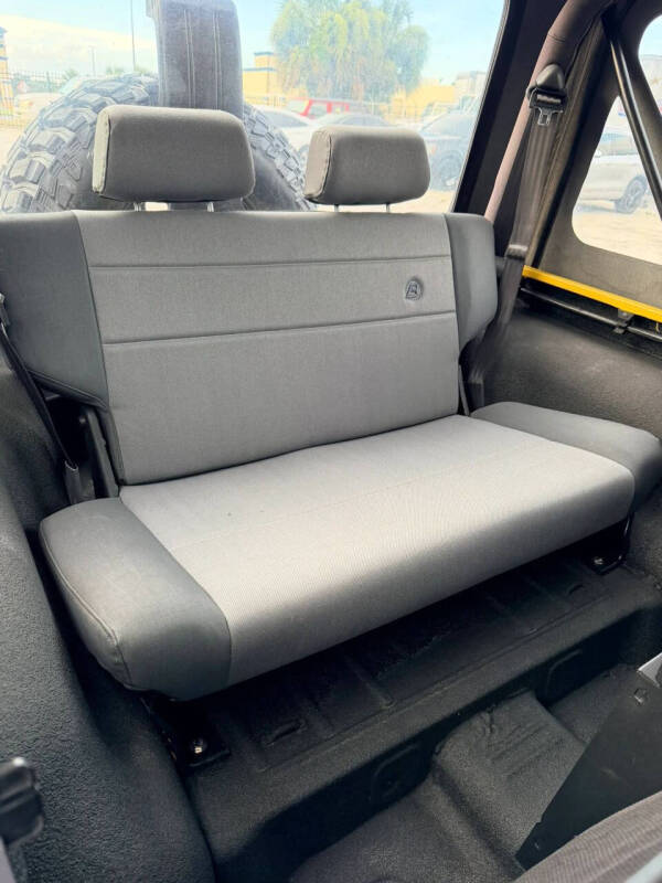 2000 Jeep Wrangler SE