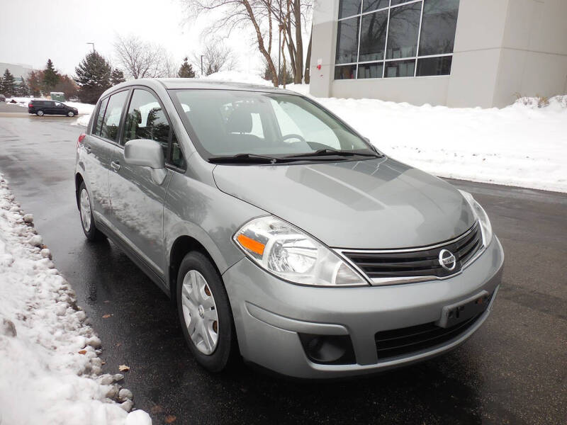 2011 Nissan Versa 1.8 S