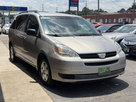 2004 Toyota Sienna CE 7 Passenger