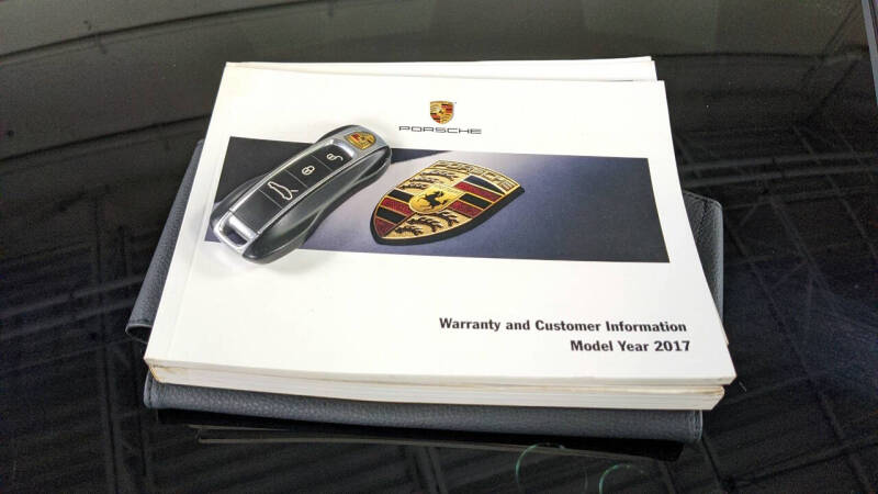 2017 Porsche Panamera 4S