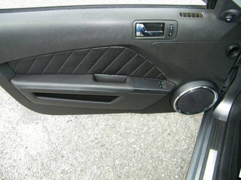 2010 Ford Mustang V6 Premium