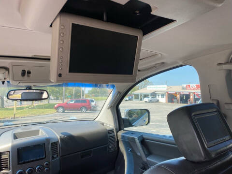 2004 Nissan Armada LE