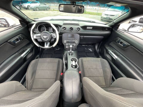 2016 Ford Mustang V6