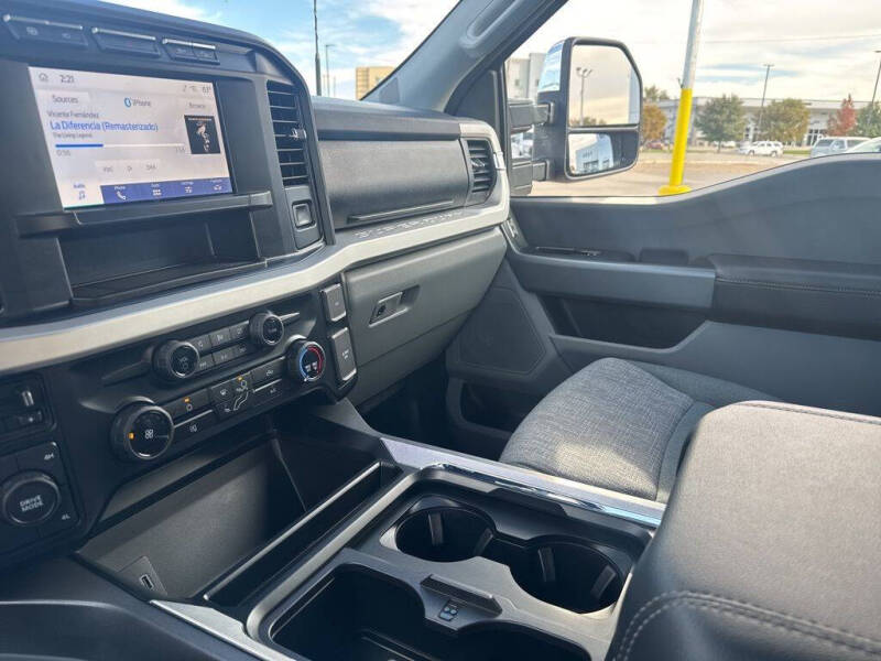 2024 Ford F-350 Super Duty XLT