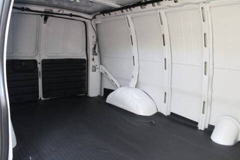 2025 Chevrolet Express 2500