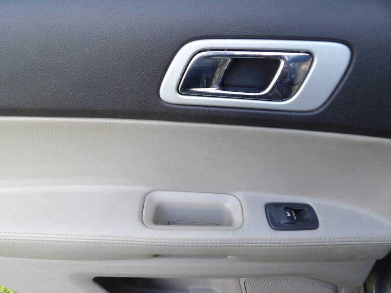 2011 Ford Explorer XLT