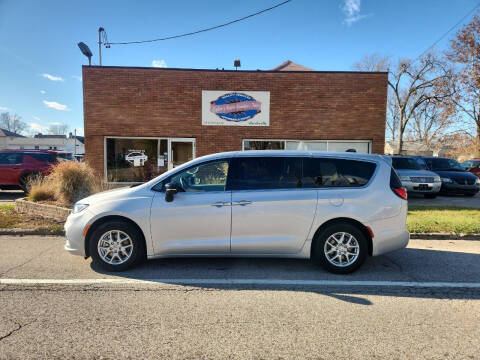 2024 Chrysler Pacifica Touring L