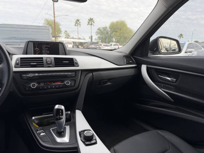 2013 BMW 3 Series 328i