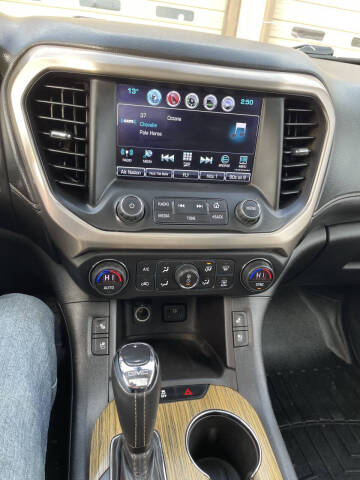 2017 GMC Acadia Denali