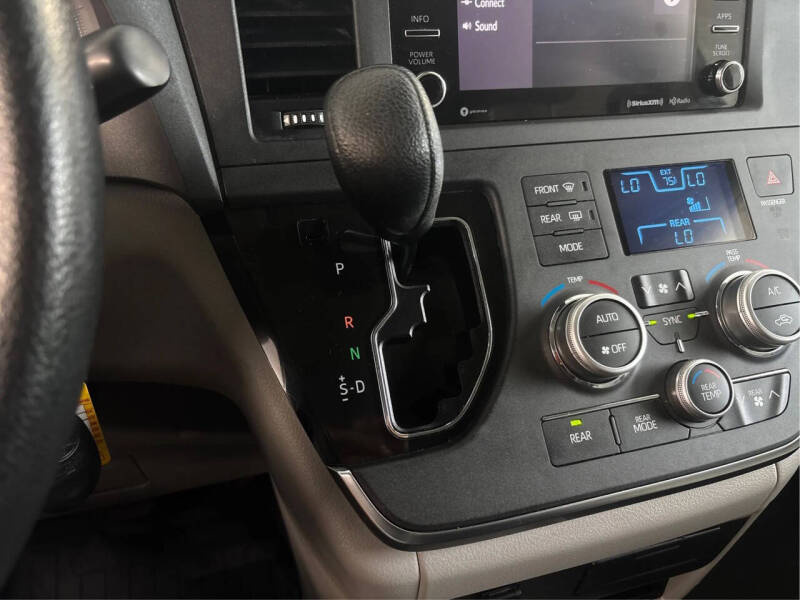 2018 Toyota Sienna
