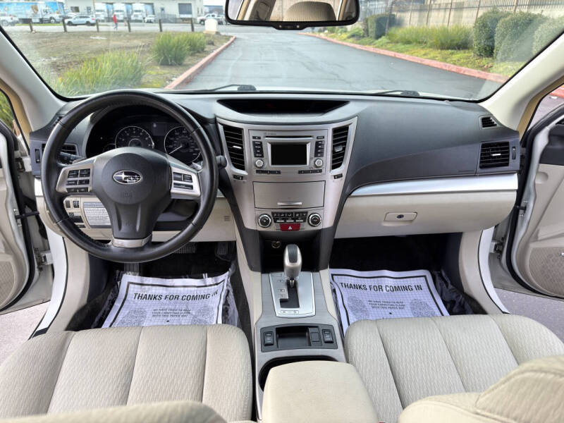 2012 Subaru Outback 2.5i Premium