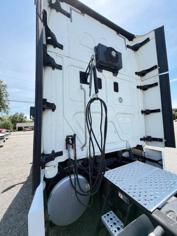 2013 Freightliner Cascadia