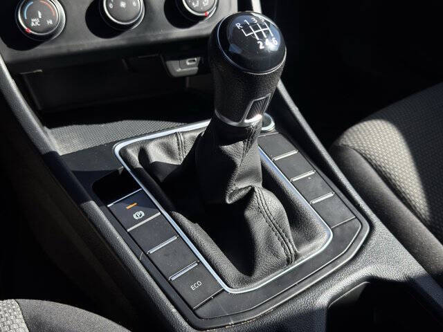 2021 Volkswagen Jetta R-Line